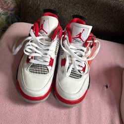Women’s Size 6 Jordans 