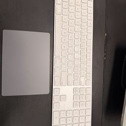 Apple keyboard and touchpad