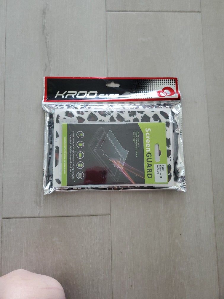 KROO Case & Screen Guard Kindle 3