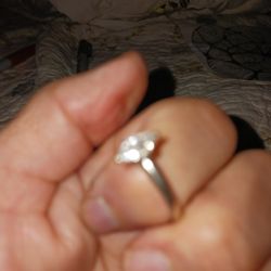 14 Kt Gold Engagement Ring