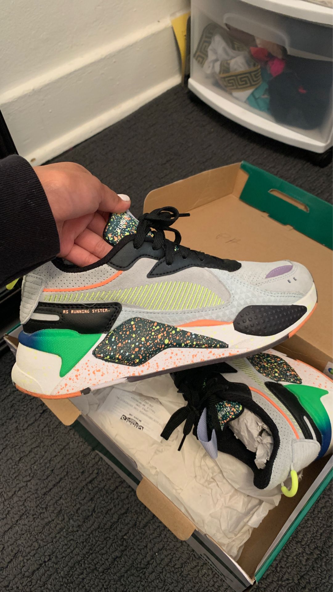 Pumas size 5.5 youth ( 6.5 in women’s)