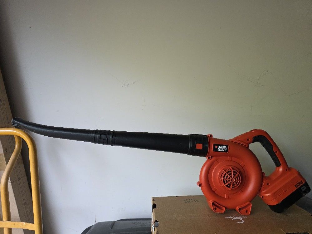 Leaf Blower