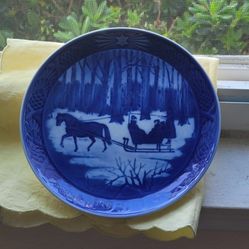 Royal Copenhagen Anual Plate 7" Danmark 1984 