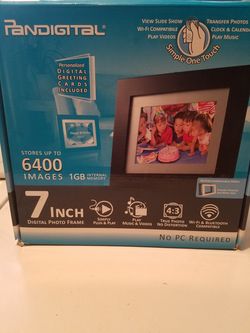 Pandigital 7-inch photo frame