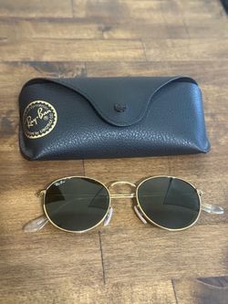 Ray-Ban Round Metal Sunglasses with Case