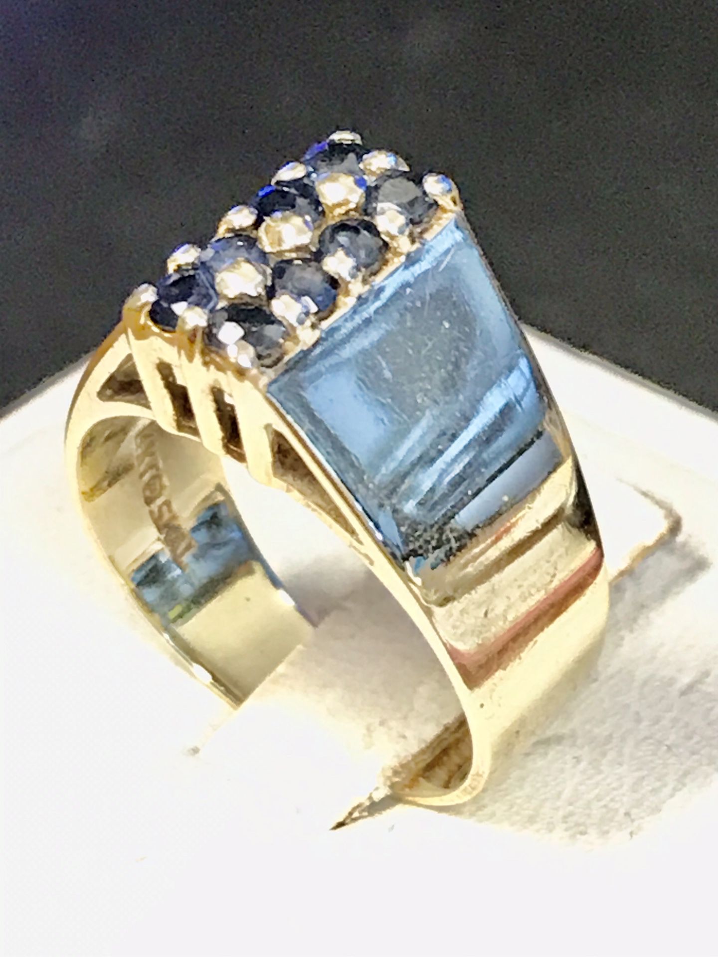 Gold Sapphire ring