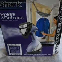 SHARK STEAMER