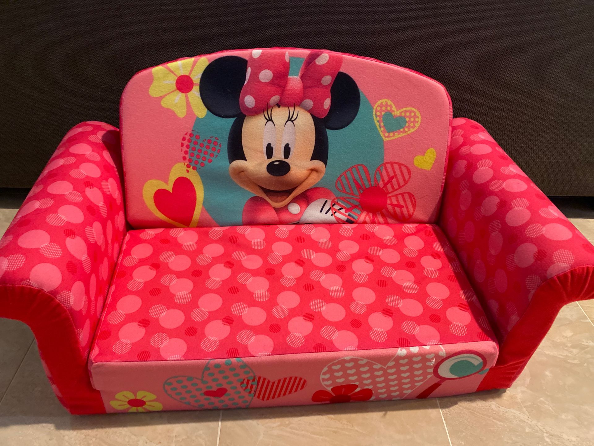 Minnie Mouse couch