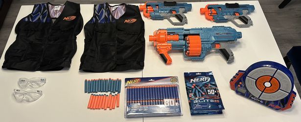 Nerf Gun Blaster Lot 3 Blasters, 2 Youth Vests, Safety Glasses, Target and 182 Darts