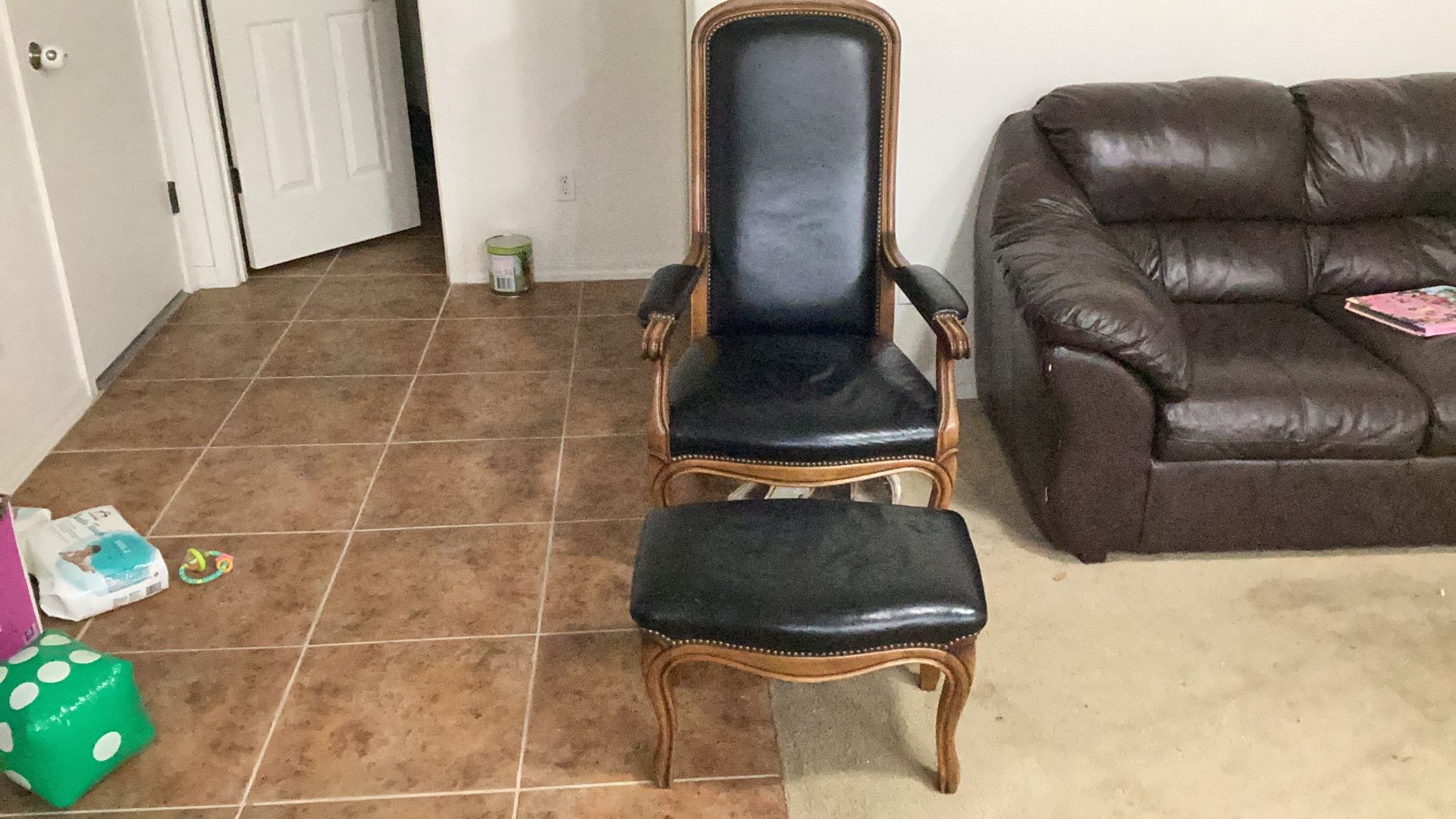 Stylish Antique Black Comfortable Chair And Footrest