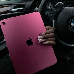 Pink ipad for sale , 🩷