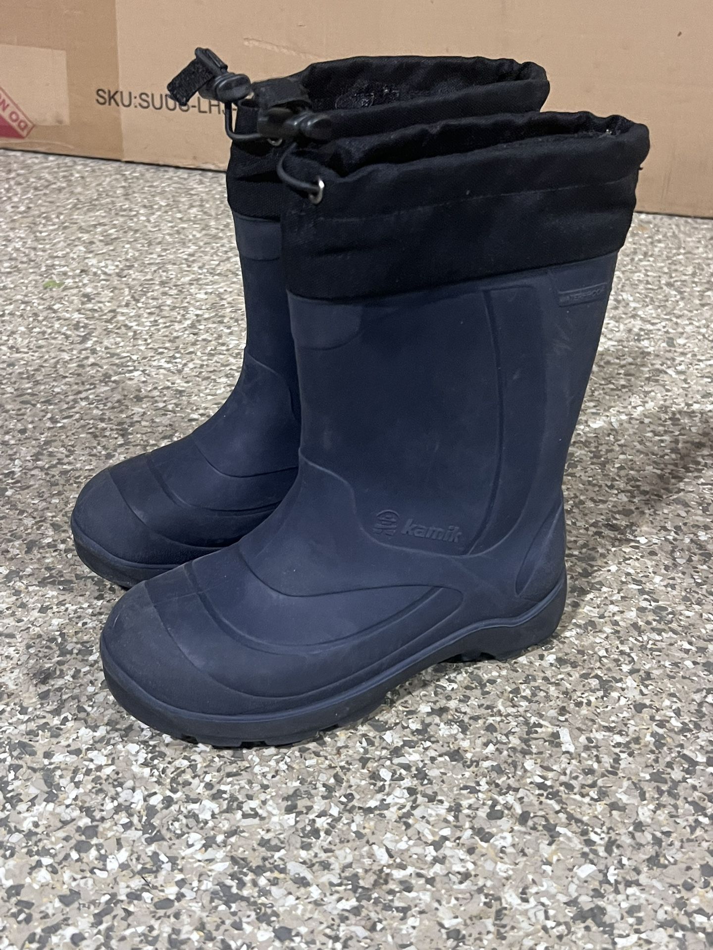 Kids Kamik Navy Winter Snow Boots. Size 1.