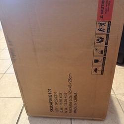 Solid Wood Nightstand with Drawer – Modern Style