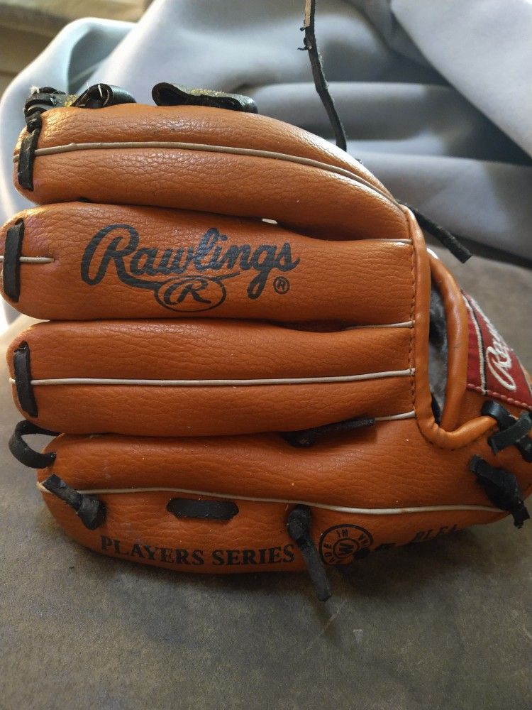 Rawlings Youth Derek Jeter Right Handed Glove