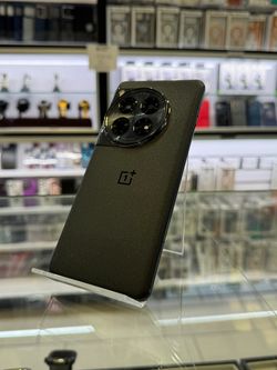 OnePlus 12 512GB Unlocked Dual Sim Pre-owned