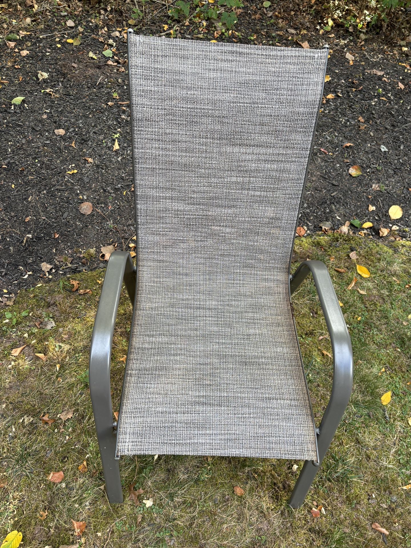 table and 6 chairs 