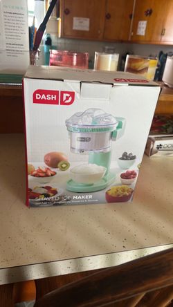 Dash Shaved Ice Maker