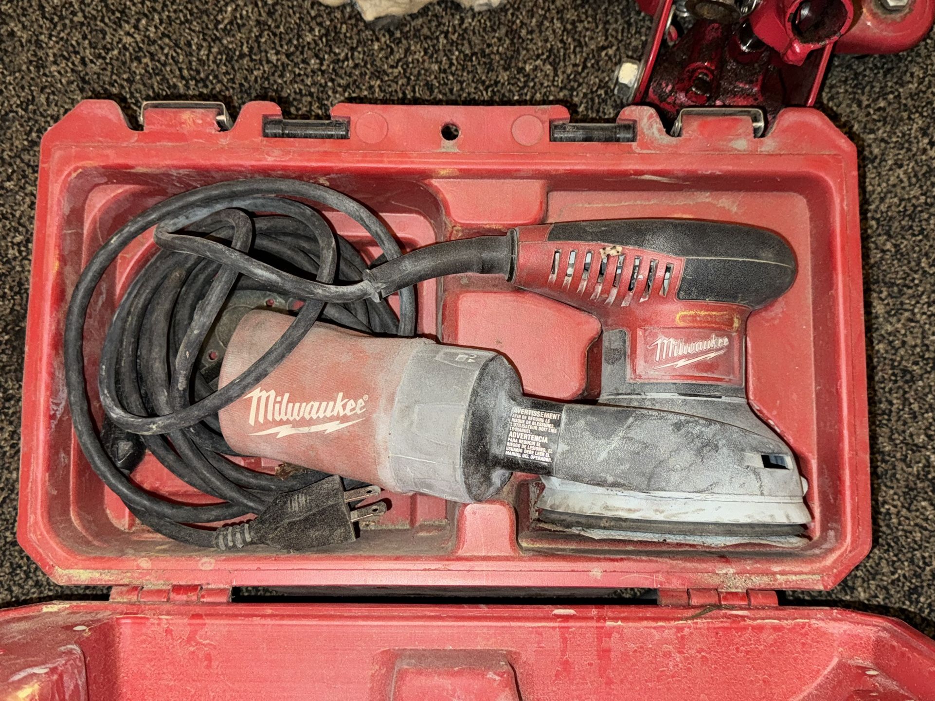 Milwaukee Random Orbital Sander 