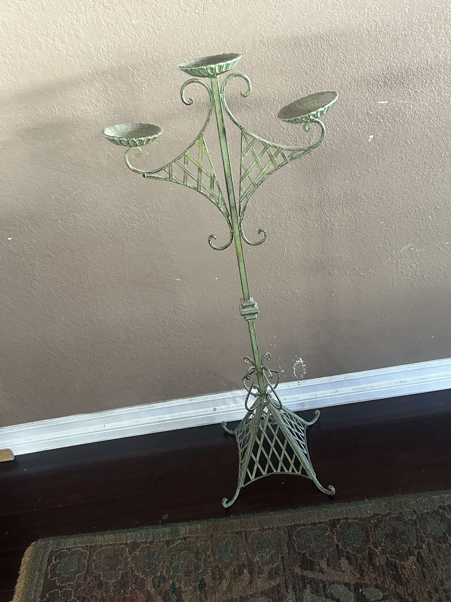 Rod Iron 3 Candle Holder Stand