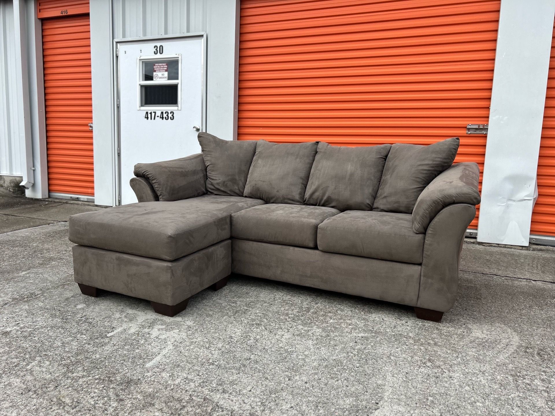 Gray Sectional Couch🚨FREE DELIVERY🚨