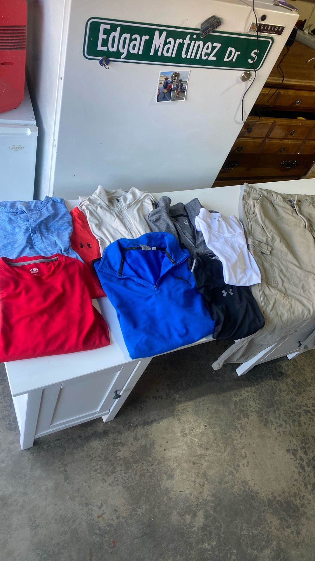 Men’s XL Active Wear Lot $10 Takes All