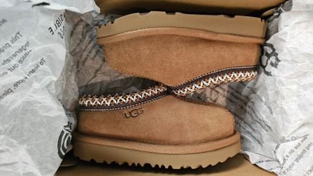 7 Toddler UGG Slippers