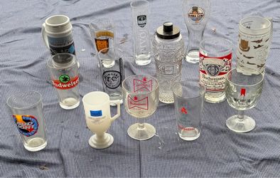 13 pc Beer Barware Lot (Budweiser, Michelob, Bubba Gump & More