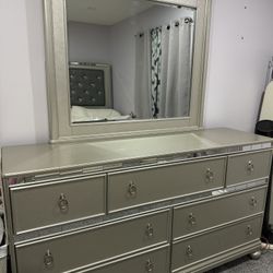 Bedroom Set 