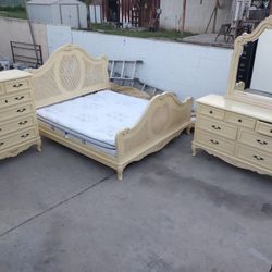 3-piece Bedroom Set  King 