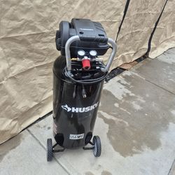 Husky Air Compressor 20 Gal. 200 PSI Oil Free Portable Vertical Electric Air Compressor