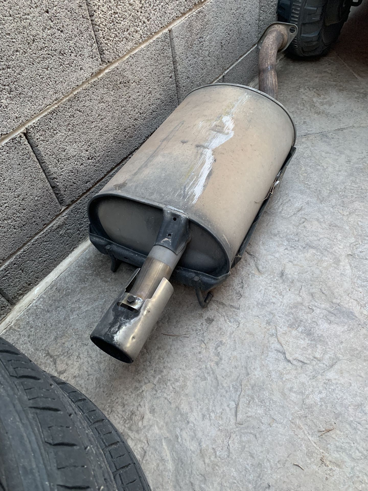 2001 GS Integra Exhaust Muffle And Pipe Assembly 