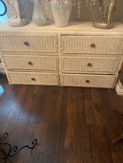 White vintage drawers furniture