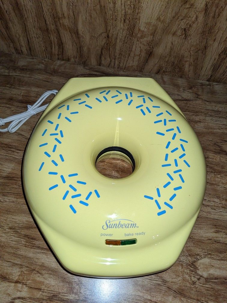 Yellow Sunbeam 5 Mini-Donut Maker