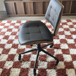 Desk chair
