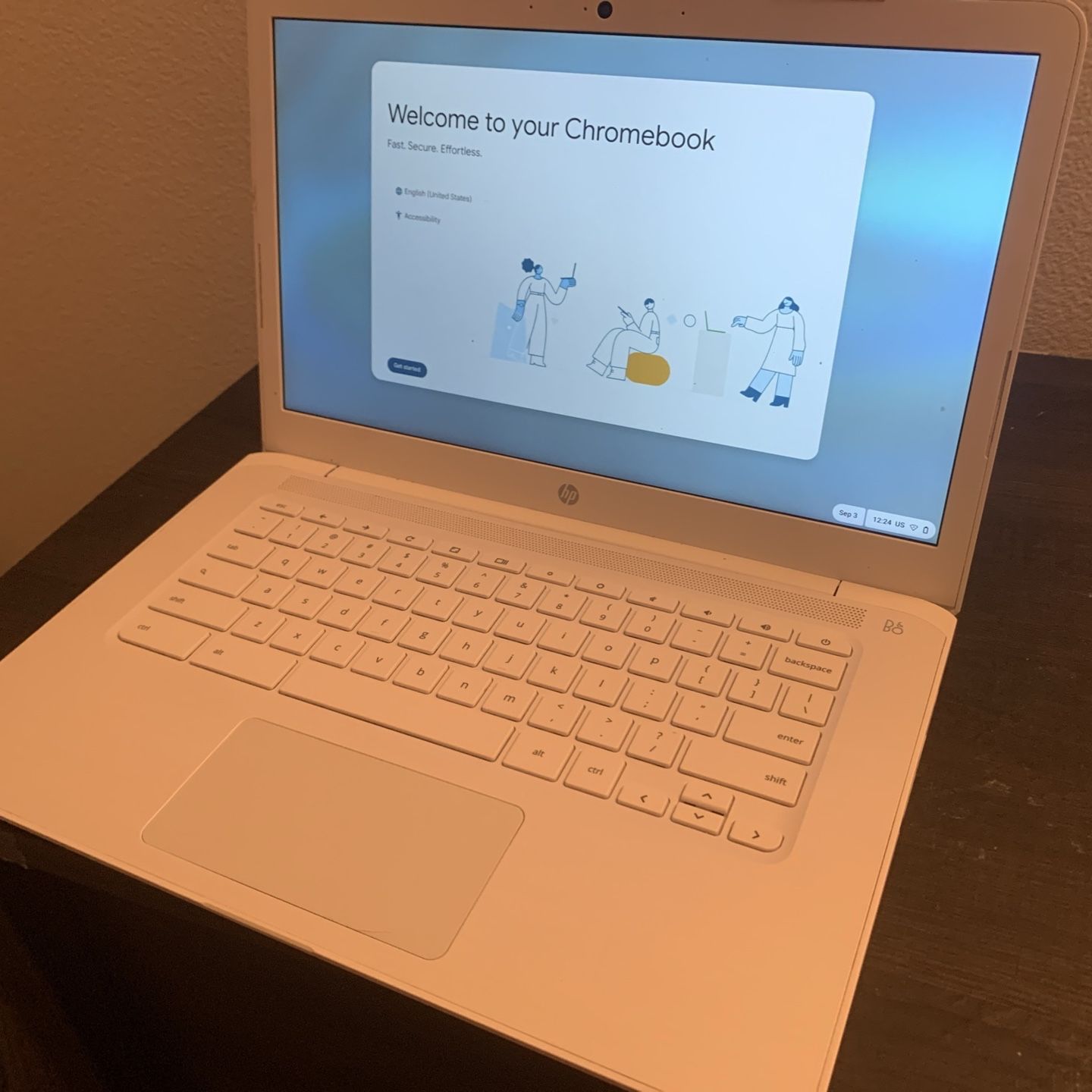 All White Hp Chromebook