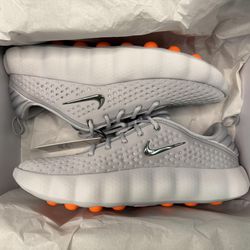 Nike Mind 002 Size 16