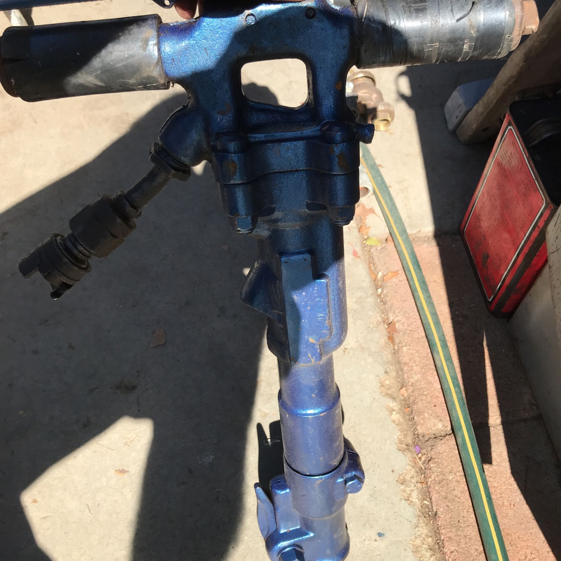 Air Jack Hammer 60lb for Sale in Bakersfield, CA OfferUp