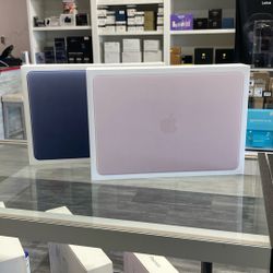 *NEW * MacBook Neo (8GB/256GB)