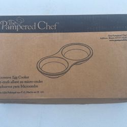 Pampered Chef stoneware microwave egg cooker