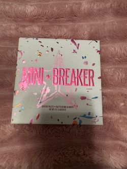Jeffree Star Mini Breaker Artistry Palette