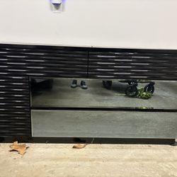 Modern Black 6-Drawer Mirrored Dresser - $100 (Must Pick Up!)