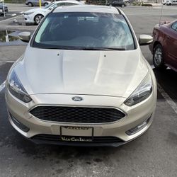 2018 Ford Focus Sel  Clean Car Low Miles 50k 