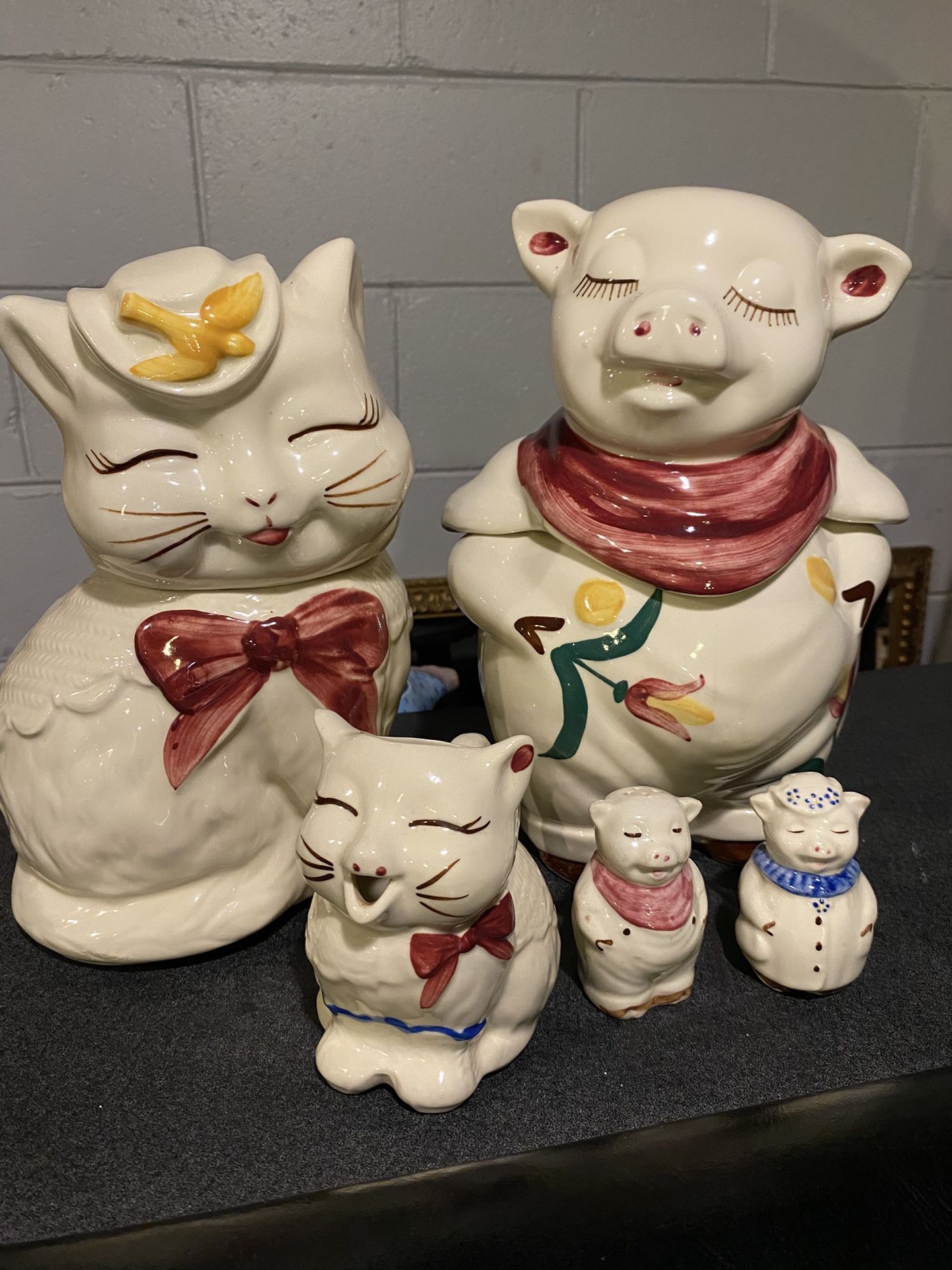 Vintage Smiley Pig Collection
