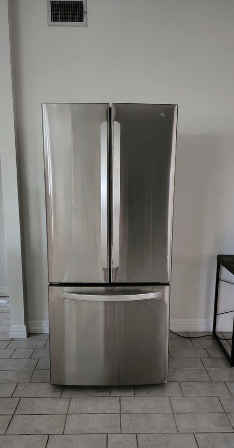 LG  French Door Refrigerator 21.8 Cu Ft 