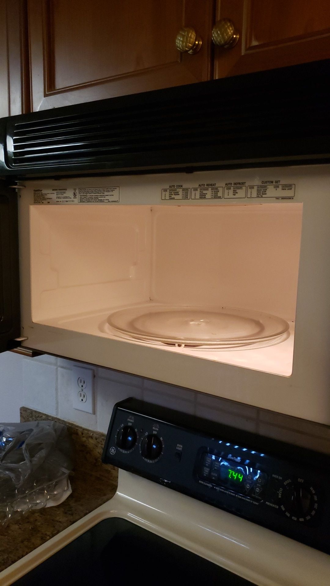 Goldstar microwave