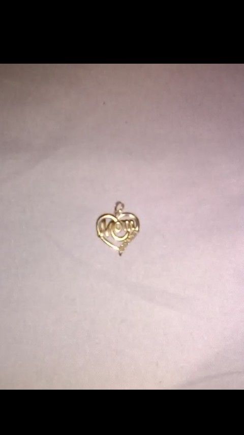 STERLING SILVER pendant. Mom heart charm. Real sterling silver 925. Fine jewelry