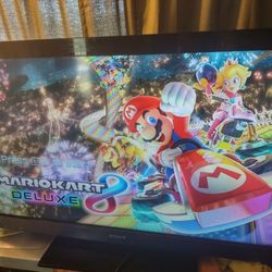 Flat Screen 40 Inch Sony TV Remote And Stand Works Amazing Very Firm