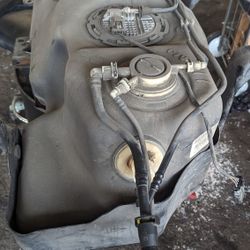 Jeep Commander Gas Tank