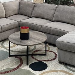 Tan 3pc Sectional w/chaise