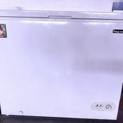 Magic Chef  Freezer in White